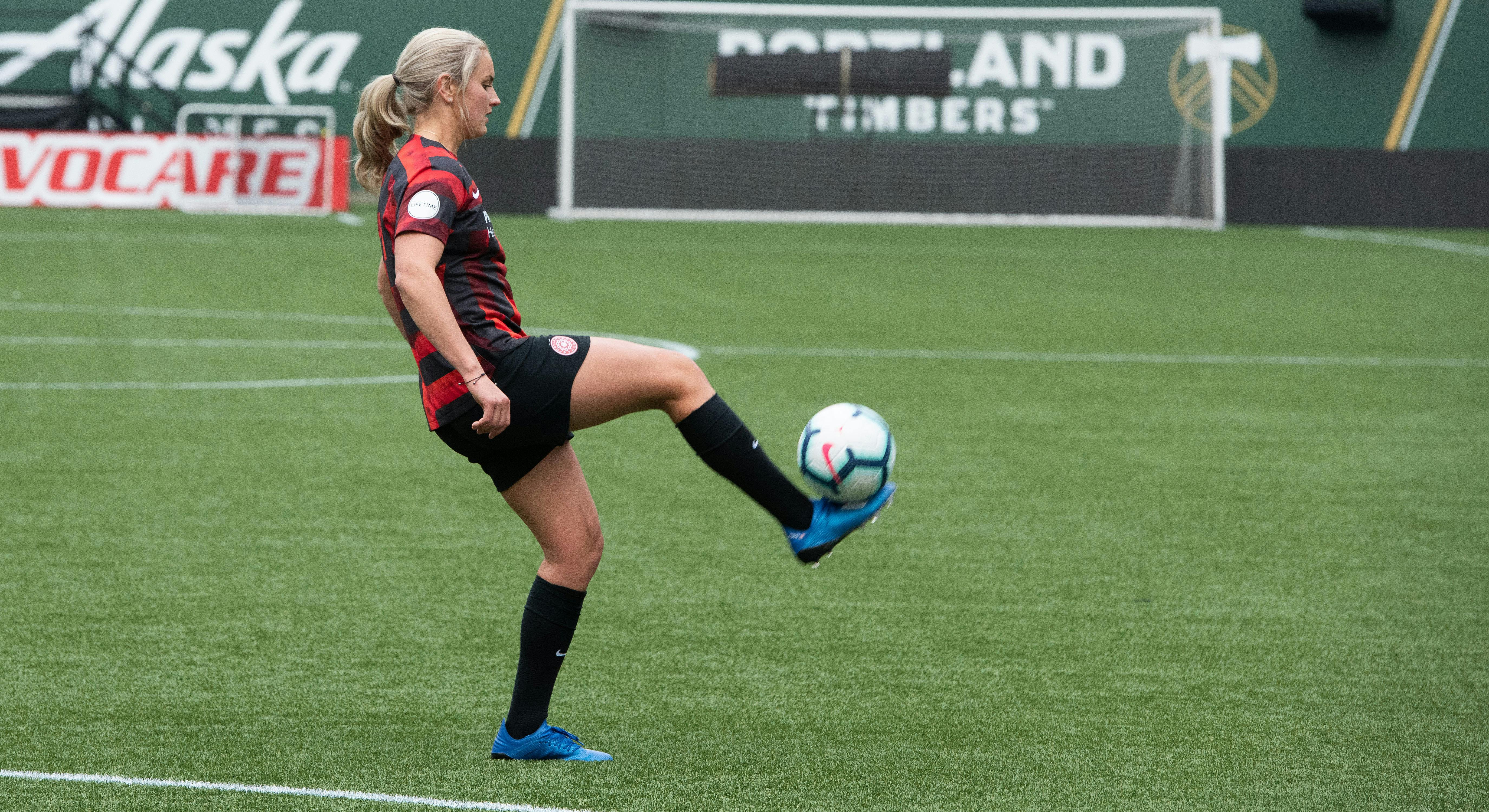 Lindsey Horan - USWNT & Portland Thorns Soccer Star from Sports Business  Radio Podcast - Listen on JioSaavn